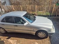 Gebraucht Mercedes C180 122 PS (89 kW) 1998 Silber Limousine