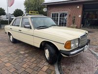 Gebraucht Mercedes 200 60 PS (44 kW) 1982 623 hellelfenbein Limousine