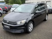 Gebraucht VW Touran Comfortline 150 PS (110 kW) 2017 Schwarz Van / Kleinbus