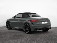 Gebraucht Audi TT Roadster Ambiente 306 PS (225 kW) 2020 Grau / daytonagrau perleffekt Cabrio