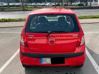 Gebraucht Hyundai i10 66 PS (48 kW) 2009 Rot Kleinwagen
