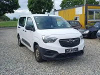 Używany Opel Combo Selection 102 KM (75 kW) 2021 Biały Minivan