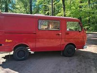 Second-hand VW LT 75 CP (55 kW) 1989 Roșu Monovolum