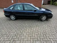 Gebraucht Renault Laguna 120 PS (88 kW) 1999 Blau Limousine