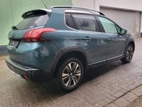Gebraucht Peugeot 2008 110 PS (80 kW) 2018 Grün SUV