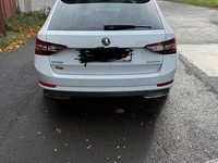 Gebraucht Skoda Superb SportLine 220 PS (161 kW) 2018 Weiß Kombi