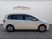 Gebraucht VW Touran 150 PS (110 kW) 2022 Beige Van / Kleinbus