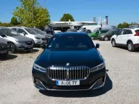 Gebraucht BMW 750 530 PS (389 kW) 2019 Saphirschwarz Limousine