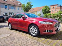 Gebraucht Ford Mondeo Titanium 116 PS (85 kW) 2015 Rot Limousine