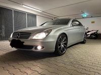 Gebraucht Mercedes CLS320 224 PS (164 kW) 2007 Silber Limousine