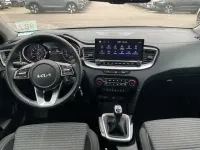 Używany Kia Ceed Vision 120 KM (88 kW) 2022 Szary Hatchback