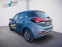 Gebraucht Hyundai i20 Select 84 PS (61 kW) 2019 Blau Kleinwagen