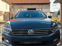 Second-hand VW Passat 110 CP (80 kW) 2018 Albastru Break