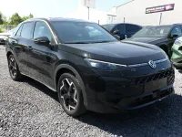 Neu VW T-Roc R-line 150 PS (110 kW) 2026 Grenadilla black metallic SUV