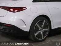 Gebraucht Mercedes EQE350 AMG 214 kW (292 PS) 2025 Opalithweiß bright Limousine