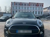 Second-hand Mini ONE 102 CP (75 kW) 2019 Negru Hatchback