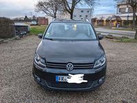 Gebraucht VW Touran Cup 105 PS (77 kW) 2015 Schwarz Van / Kleinbus