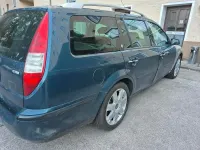 Gebraucht Ford Mondeo 130 PS (95 kW) 2005 Blau Kombi