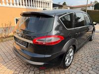 Gebraucht Ford S-MAX ST-Line 163 PS (119 kW) 2011 Schwarz Van / Kleinbus