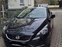 Usata Volvo V40 150 CV (110 kW) 2012 Nero Utilitaria