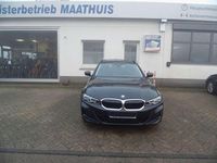 Gebraucht BMW 320 190 PS (139 kW) 2023 Black sapphire metallic Kombi