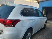 Gebraucht Mitsubishi Outlander P-HEV 120 PS (88 kW) 2017 Weiß SUV