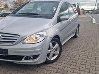 Gebraucht Mercedes B200 140 PS (102 kW) 2006 Silber Van / Kleinbus