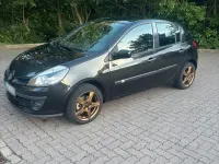 Gebraucht Renault Clio III 75 PS (55 kW) 2012 Schwarz Kleinwagen