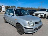 Usado Nissan Micra 60 HP (44 kW) 2002 Prateado Citadino