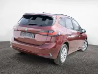 Gebraucht BMW 218 Active Tourer 136 PS (100 kW) 2023 Rot Van / Kleinbus