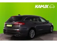 Gebraucht Ford Mondeo Titanium 190 PS (139 kW) 2022 Silber / grau Kombi