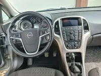 Gebraucht Opel Astra Active 131 PS (96 kW) 2013 Grau Limousine