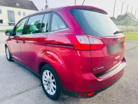 Używany Ford Grand C-Max 150 KM (110 kW) 2017 Czerwony Minivan