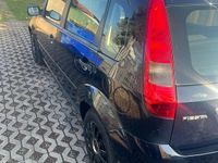 Gebraucht Ford Fiesta 65 PS (47 kW) 2004 Kleinwagen