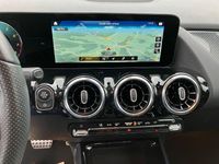 Gebraucht Mercedes GLA200 AMG 163 PS (119 kW) 2022 Rot SUV