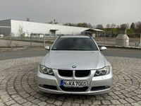 gebraucht BMW 318 d BJ 2009 mit Sitzheitzung & Panoramadach