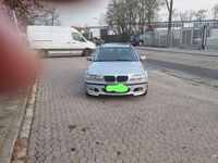 Gebraucht BMW 330 231 PS (169 kW) 2002 Silber Kombi