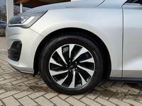 Gebraucht Ford Focus Titanium 116 PS (85 kW) 2023 Polarsilber metallic Kombi