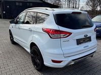 Gebraucht Ford Kuga Individual 163 PS (119 kW) 2014 Weiß SUV