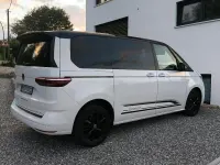 Gebraucht VW Multivan Edition 136 PS (100 kW) 2023 Weiß Van / Kleinbus