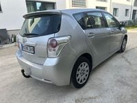 Gebraucht Toyota Verso Multidrive S 147 PS (108 kW) 2009 Silber Van / Kleinbus