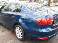 Gebraucht VW Jetta Comfortline 105 PS (77 kW) 2011 Blau Limousine