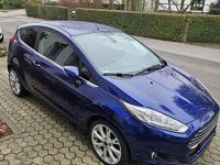 Gebraucht Ford Fiesta Titanium 101 PS (74 kW) 2016 Blau Limousine