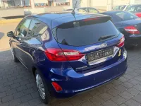 Gebraucht Ford Fiesta 101 PS (74 kW) 2018 Blau Kleinwagen