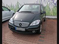 Gebraucht Mercedes A180 109 PS (80 kW) 2012 Schwarz Kleinwagen