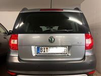 Gebraucht Skoda Yeti Elegance 105 PS (77 kW) 2012 Grau SUV