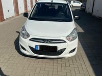 Gebraucht Hyundai i10 Classic 69 PS (50 kW) 2013 Weiß Kleinwagen