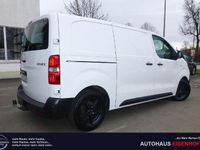Gebraucht Toyota Proace 120 PS (88 kW) 2021 Schaumweiß Van / Kleinbus
