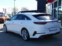 Używany Kia ProCeed GT 204 KM (150 kW) 2022 Biały Kombi