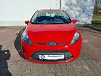 Gebraucht Ford Fiesta Trend 60 PS (44 kW) 2010 Rot Kleinwagen